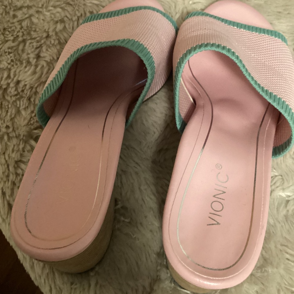 Vionic Slide Sz 10 - image 4